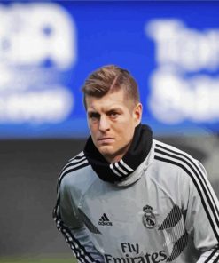 Football Player Toni Kroos paint by number